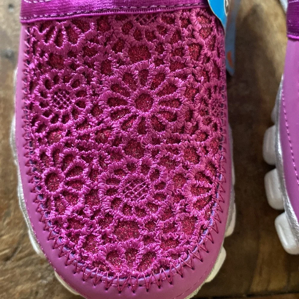 Sketchers Memory Foam Lace Sparkle Slide-Ons NWT! - Picture 7 of 10